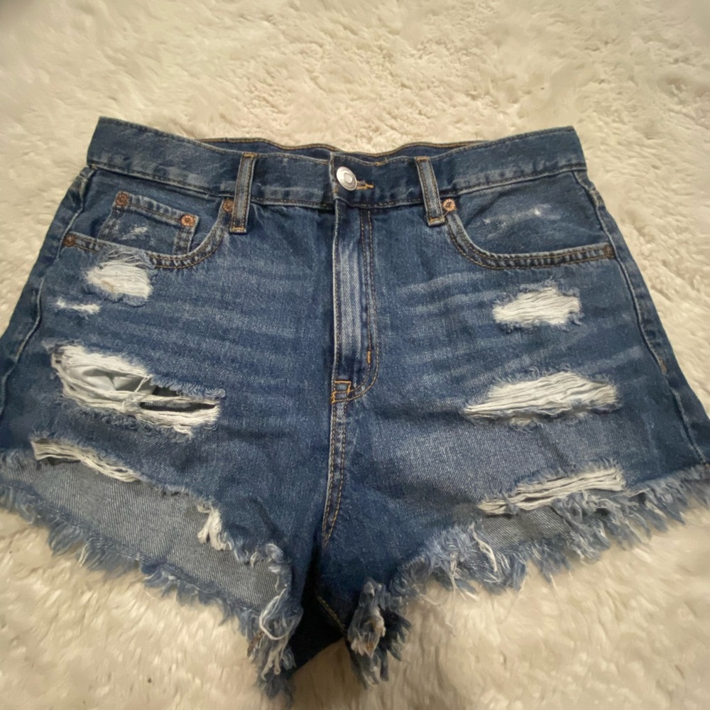 Aeropostale high rise short size 6 blue denim frayed distressed